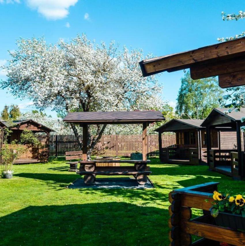 Karjamaa Garden Bungalows Free Parking Pärnu Dış mekan fotoğraf